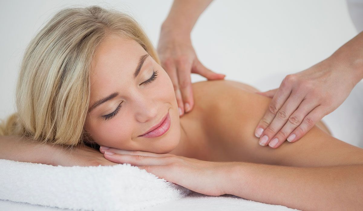 A person getting a massage at the SPA Sunset Marquis.